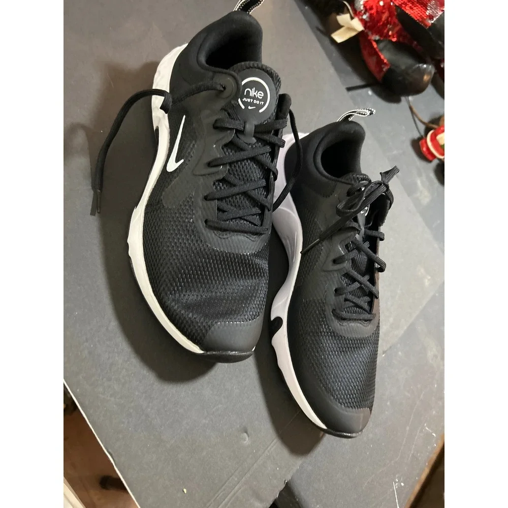 Nike Women's Black Running Shoes Sneakers Athletic Workout Gym Size‎ [SIZE] 10